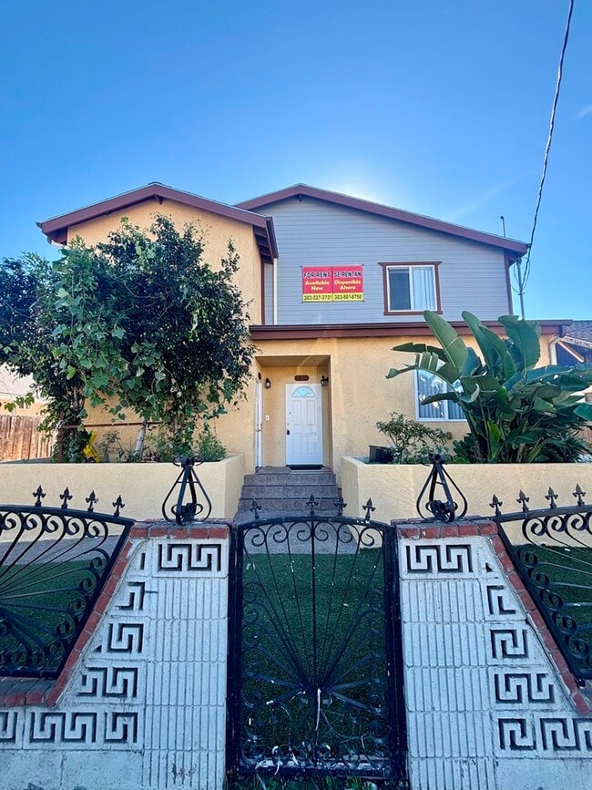 Building Photo - 620 W 52nd St