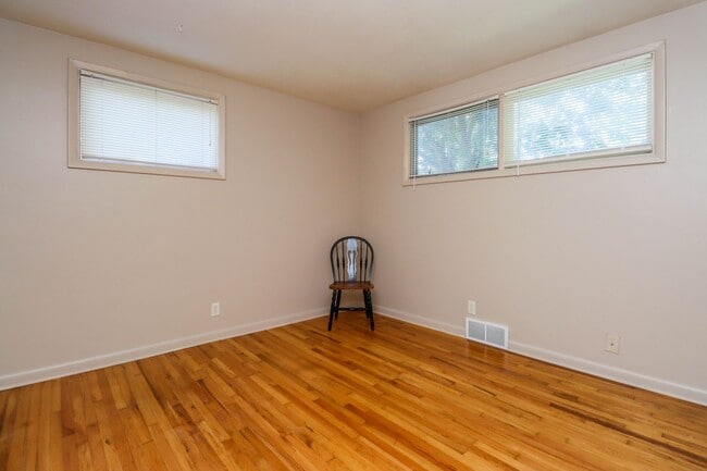 Photo - Immaculate Centrally located home!