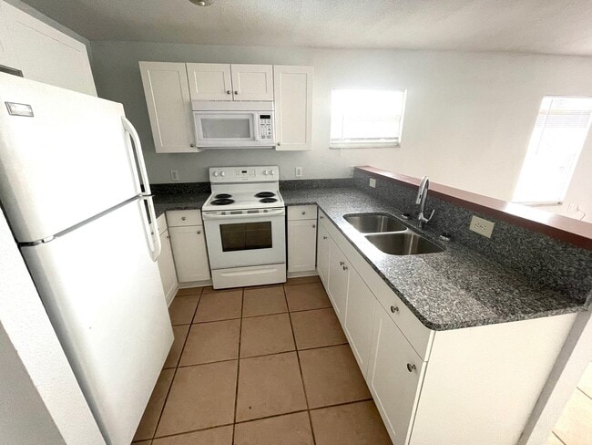 Photo - 312 10th Ave Dr W Unit 312