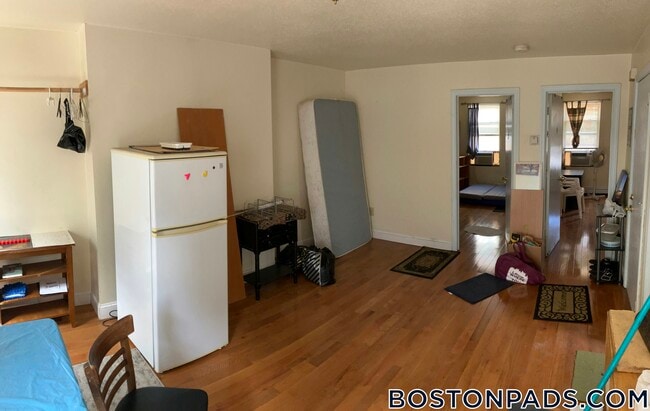 Building Photo - 2 Johnny Ct Rental