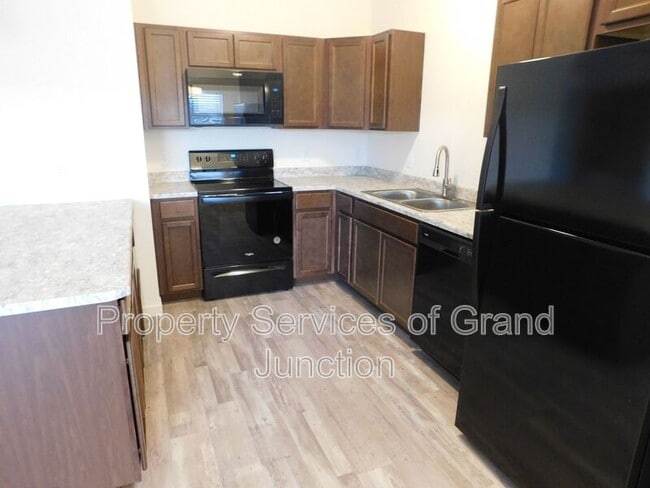 Photo - 668 Brookwillow Dr Unit 9