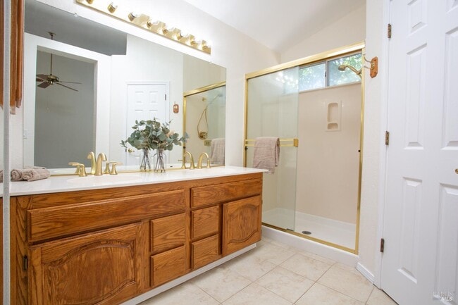 Photo - 767 Raven Dr