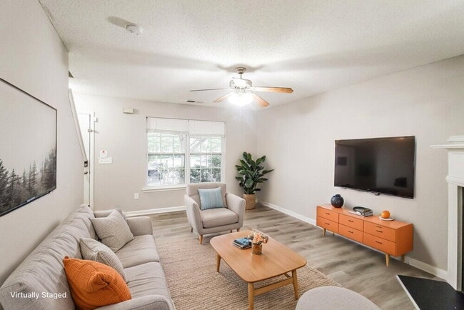 Photo - 401 Kendall Ln