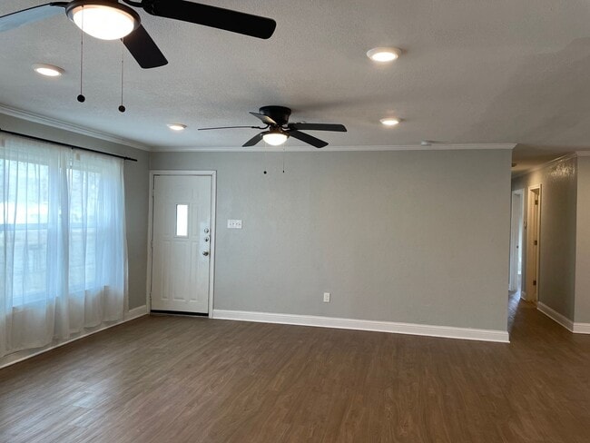 Photo - Available Now! Updated and Upgraded 3 Bed/2 Bath_Lawn Care Included