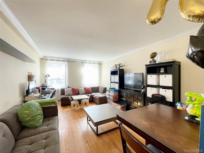 Photo - 321 Larchmont Acres Unit 1B