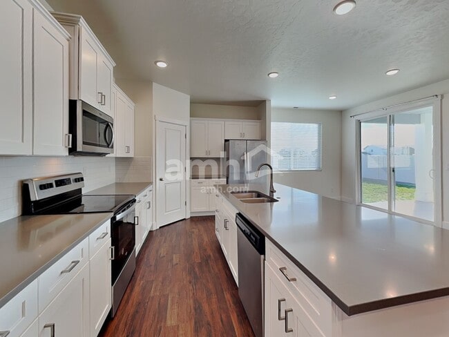 Photo - 9357 W Clancy St