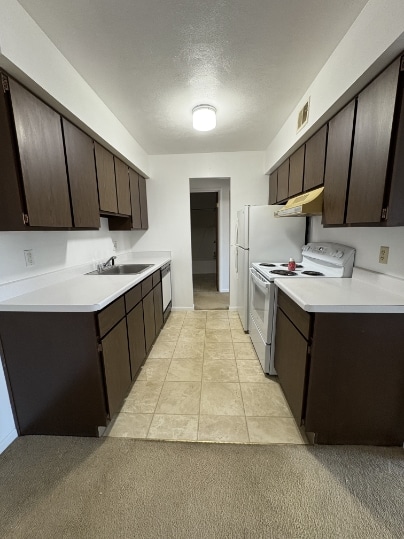 Photo - 8 Griffin Ct Unidad 12