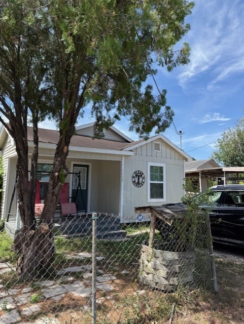 Building Photo - 1220 Kansas St Rental