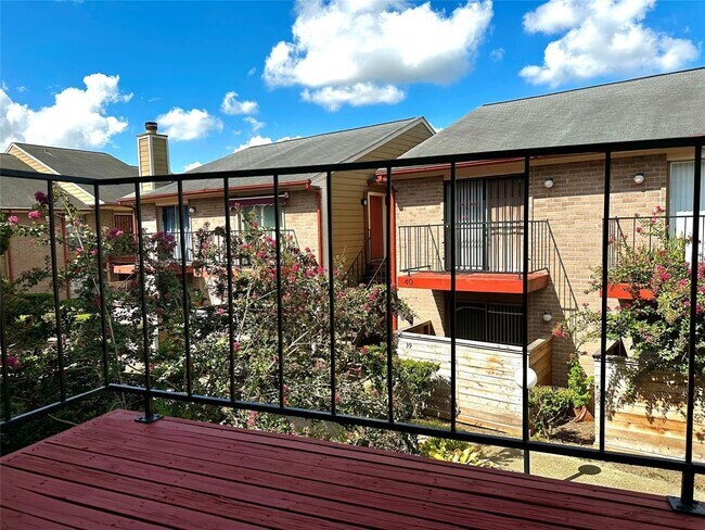 Photo - 12955 Woodforest Blvd Condo Unit 48