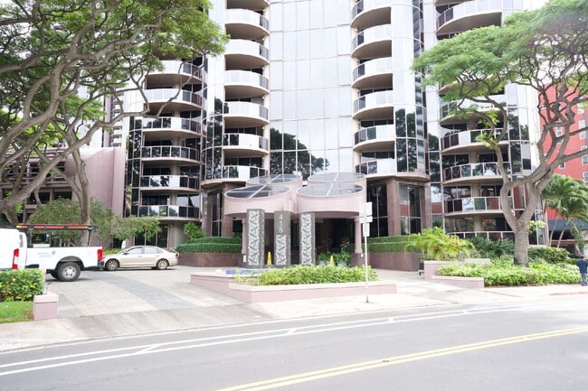 Building Photo - Spacious 2BR/2BA w/ Views, Lanai & 2 Parking – One Waterfront Tower Unit 1401