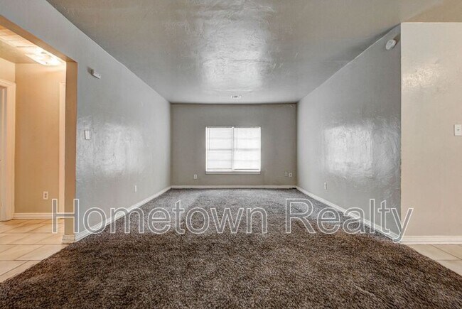 Photo - 1506 NE 43rd St