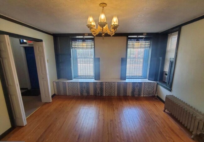 15 S Pershing Ave