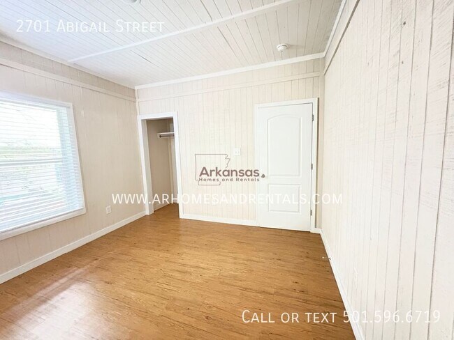 Photo - 2701 Abigail St