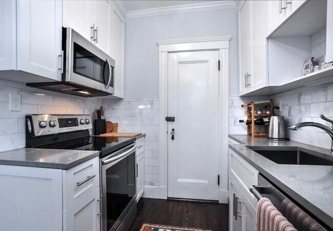 Photo - 4 Washington Ave Unit 1