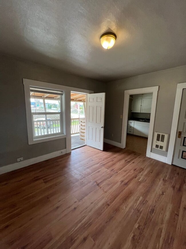 Photo - 93754 Unit 11