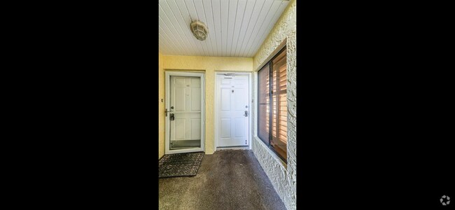Building Photo - 7310 Sunshine Skyway Ln S Unit 114 Rental