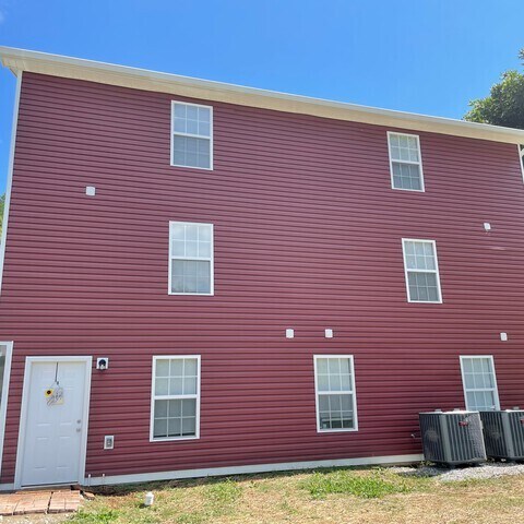 Building Photo - 821 Old Corbin Pike Rd Unit 3