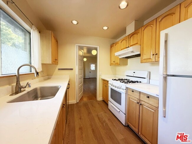 Photo - 103 N Chester Ave