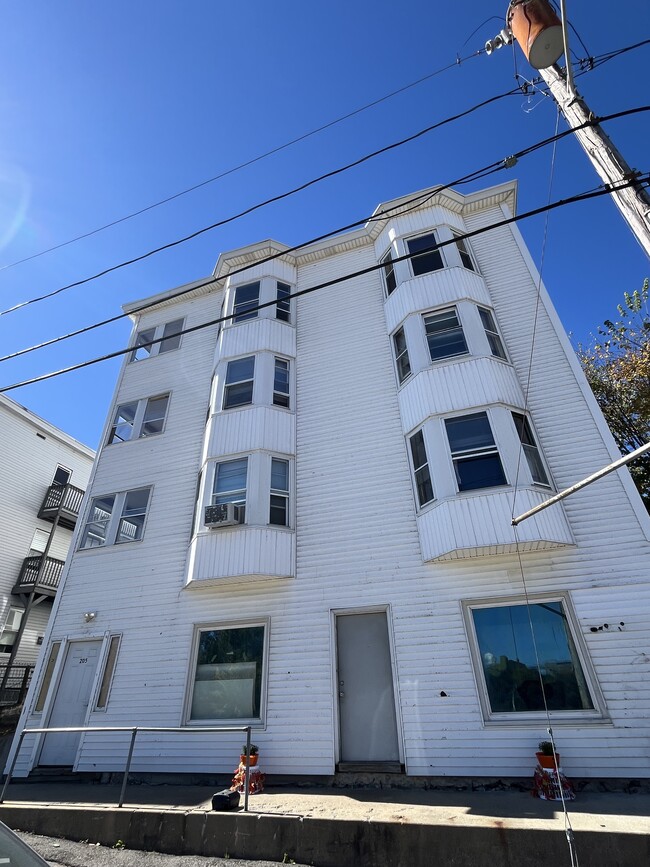 Photo - 205 Cumberland St Unit 2R