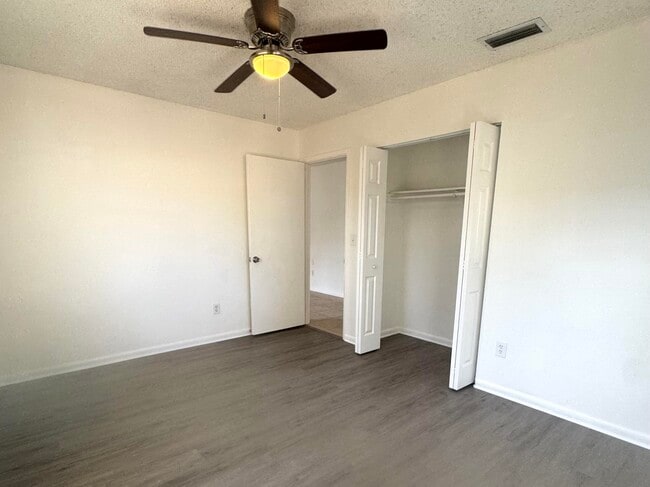 Photo - 3072 Martin Ave