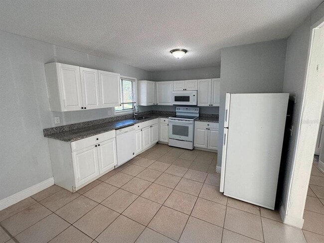 302 Sherwood Dr