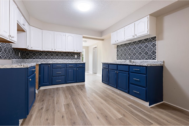 Photo - 901 N Horace Ave