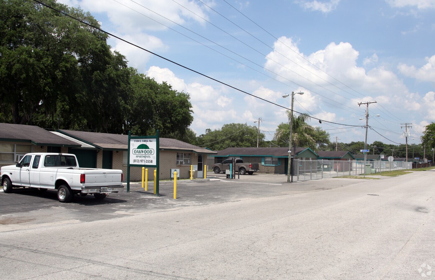 Oakwood Apartments - Oakwood Apartments