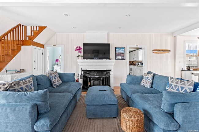 Photo - 639 Ocean Breeze Walk