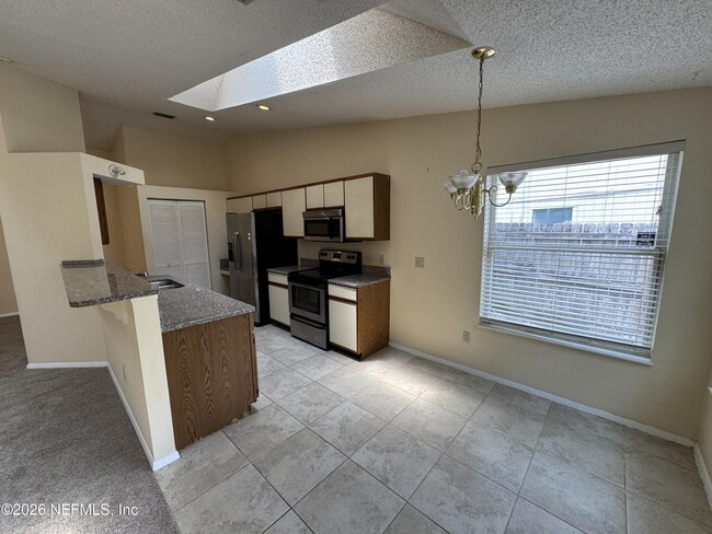 Photo - 8055 Creedmoor Dr