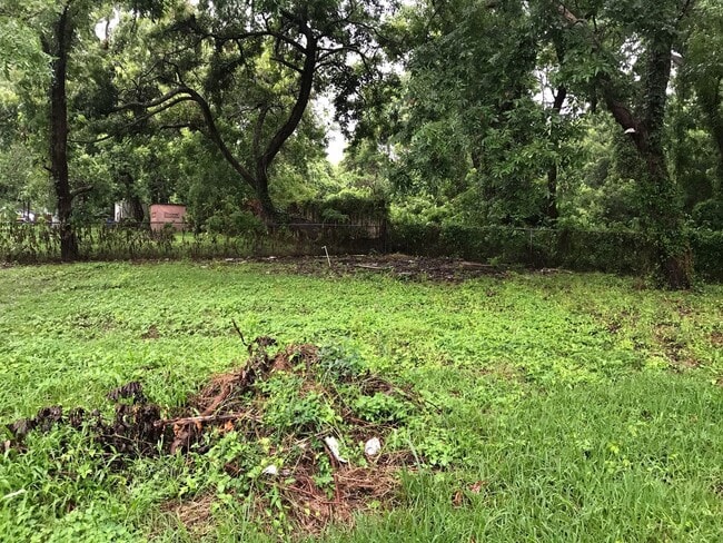 Photo - 131 Frontier Ln