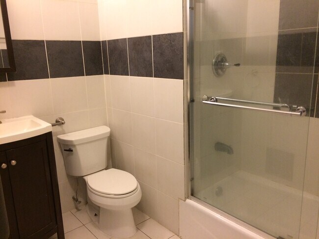 Photo - 2026 2nd Ave Unit 3S