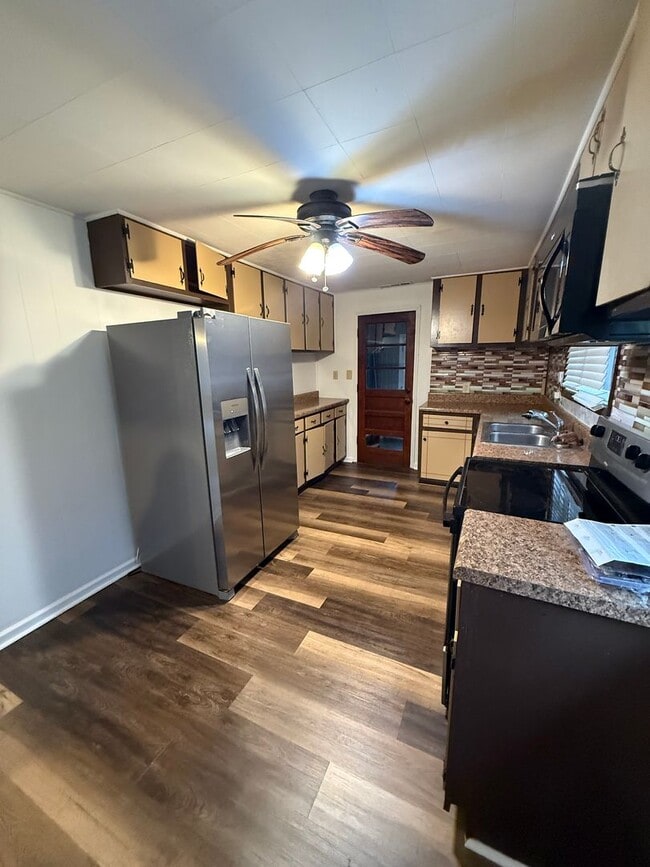 Photo - Hayesville Farmhouse