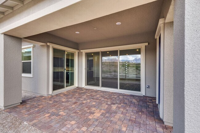 12608 Heritage Hts Dr