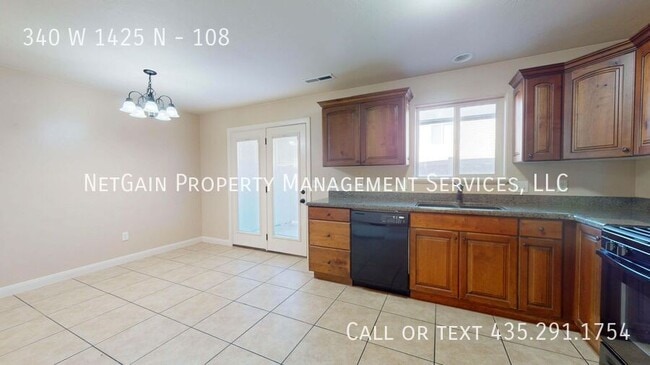 Photo - 340 1425 N St