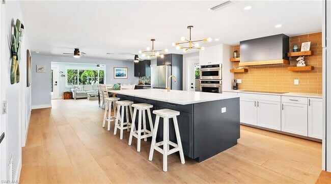 Photo - 2736 Riverview Dr