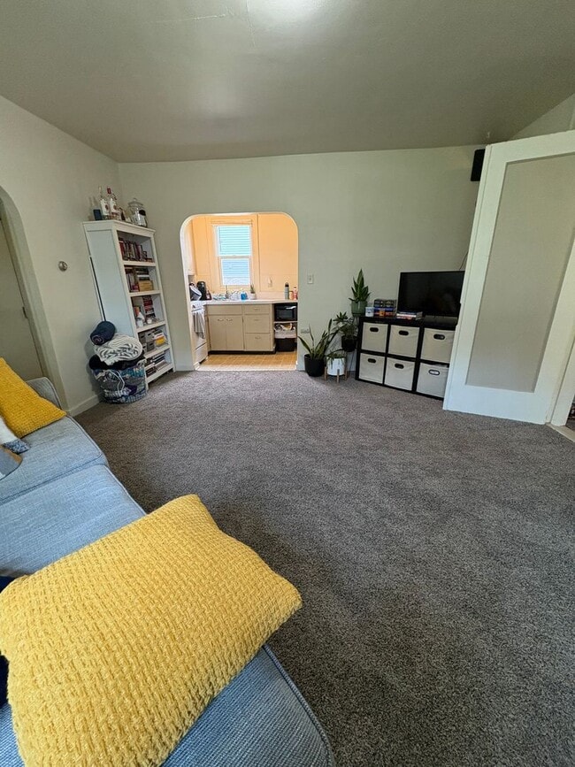 Photo - 1129 Main St Unit 1127