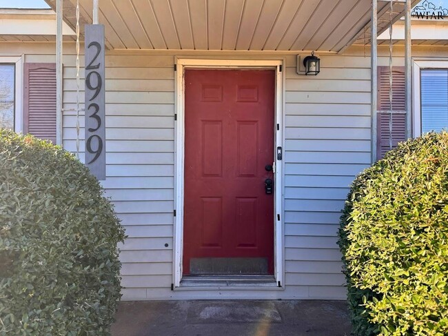 Photo - 2939 Parish St