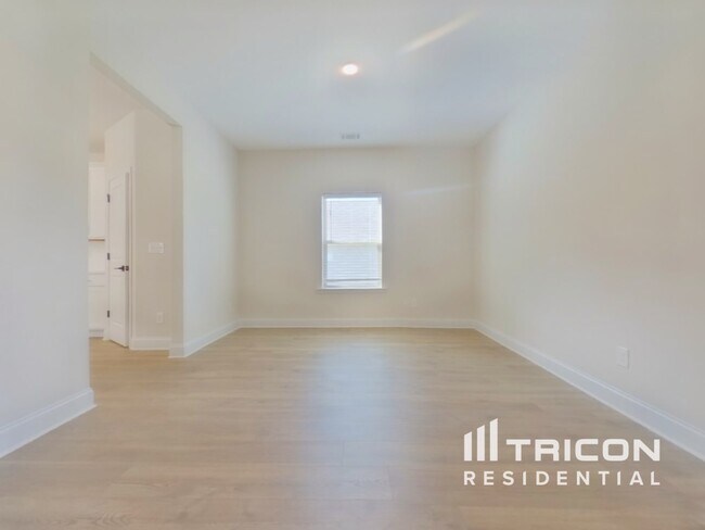 Photo - 412 Cantrell Dr