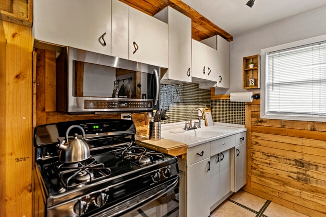 Photo - 3743 French Ave