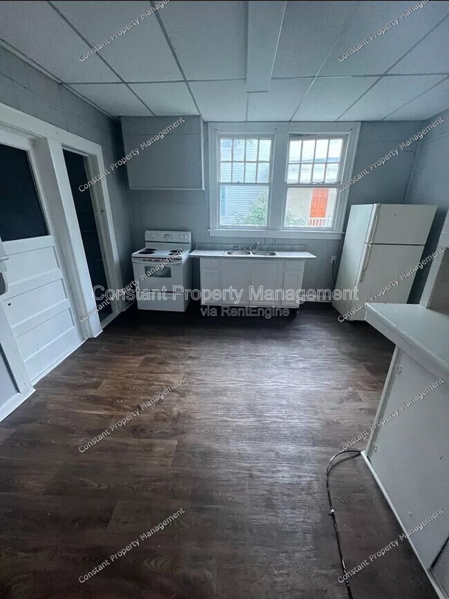 Photo - 616 W Poplar St Unit 1
