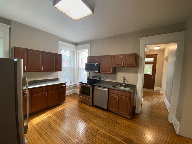 Photo - Beautiful Six Bedroom House Just Outside The Hustle and Bustle of OSU Campus!