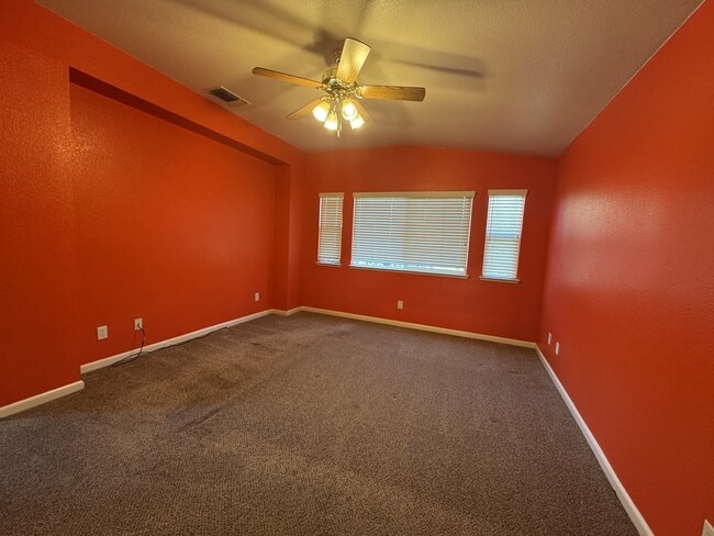 Photo - 361 Royal River Dr