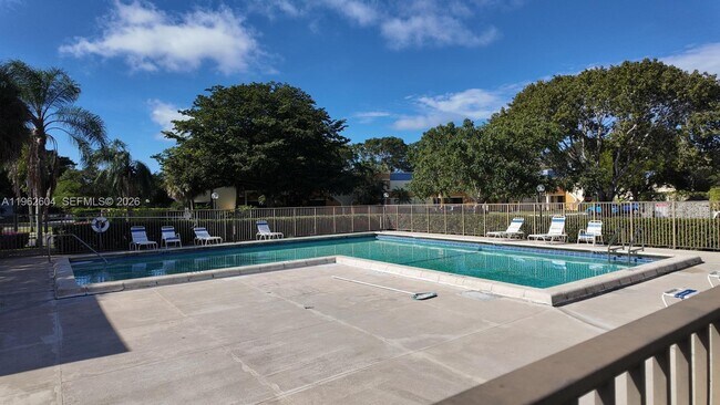 Photo - 177 Lakeview Dr Unit 103