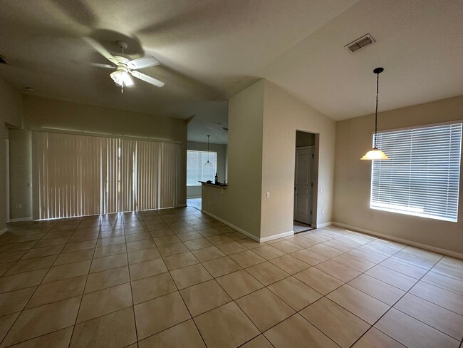 Photo - BEAUTIFUL SPACIOUS 3 BEDROOM 2  BATH SINGLE FAMILY HOME FOR RENT
