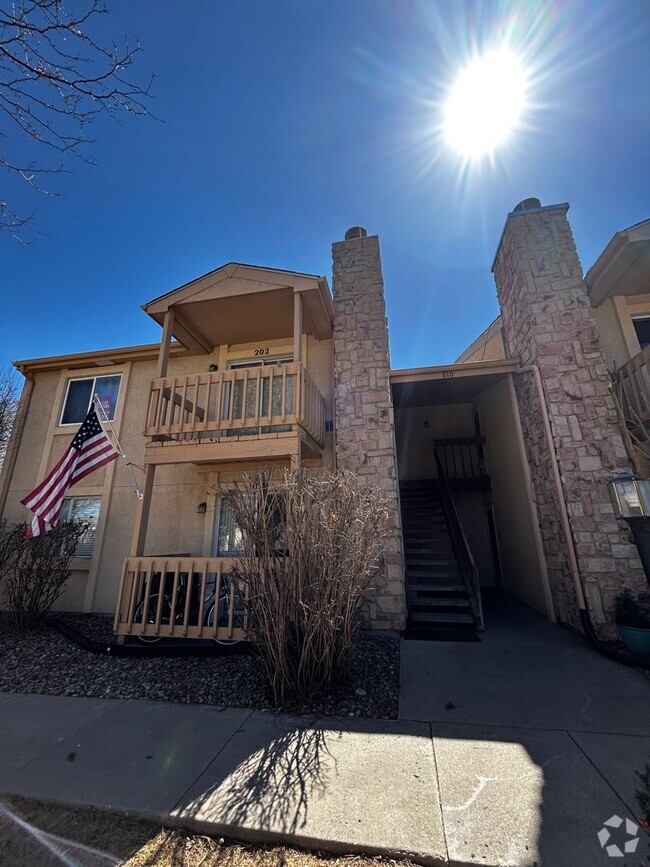 Building Photo - Quaint 1 Bedroom Condo in the Southwest pa...