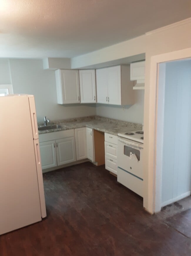 Photo - 128 Center St Unit 2