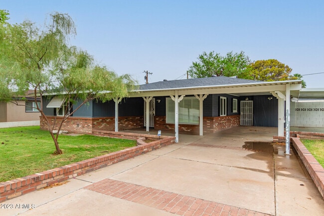 Photo - 7340 N 7th Ave