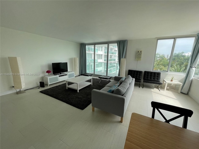 Photo - 1000 West Ave Unit 403