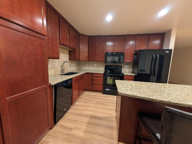 Photo - 7314 E Sheridan St