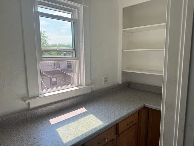 3071-3071 S Wentworth Ave Unit Upper Apt